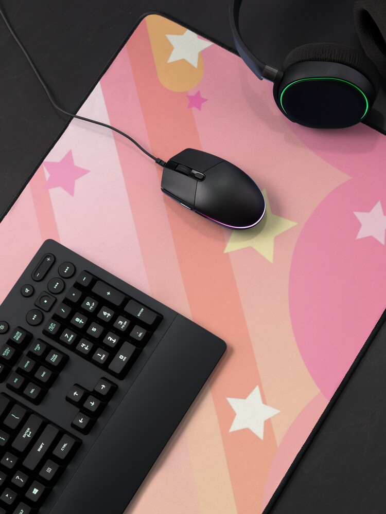 Aperçu 4 sur 5. Tapis de souris avec l'œuvre Steven Univers - Nuages créée et vendue par fantasylife.