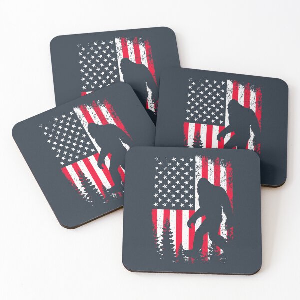 Aperçu de l'œuvre Bigfoot 4 juillet American USA Flag Patriotic Bigfoot 326 créée et vendue par LeerSiun.