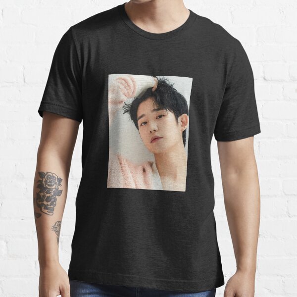 Vista previa del artículo con la obra «Jung Hae en v6», diseñado y vendido por EstaDouglas.
