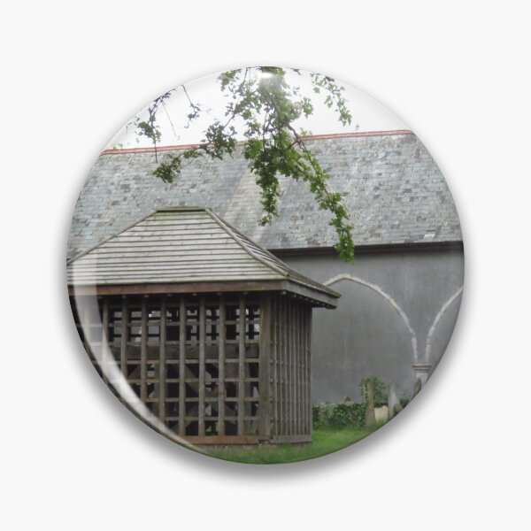 Aperçu de l'œuvre L'église St Mary et Bell Cage, Wix, Essex créée et vendue par wiggyofipswich.
