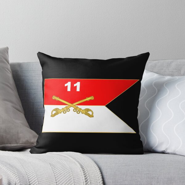 Artikelvorschau, Armee - 11. Panzerkavallerieregiment - Guidon entworfen und verkauft von Military Insignia Products.