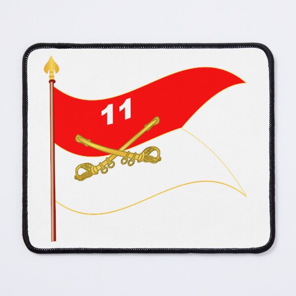 Artikelvorschau, Armee - 11. Panzerkavallerie-Regiment Guidon mit Stab winkend entworfen und verkauft von Military Insignia Products.