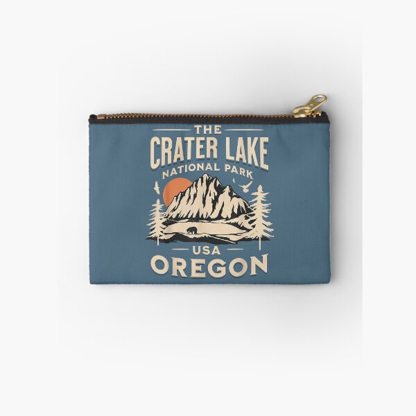 Artikelvorschau, Crater Lake National Park Oregon Wanderung im Freien Vintage entworfen und verkauft von synergyone1.