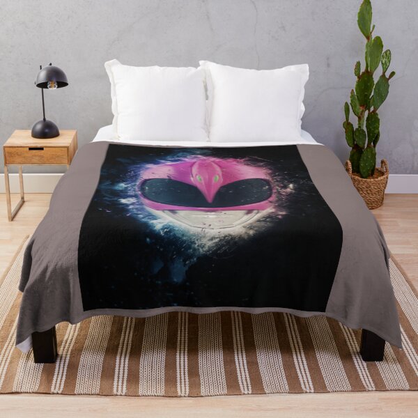 Aperçu de l'œuvre T-shirt Ranger RoseRanger Rose créée et vendue par PhanhHy.