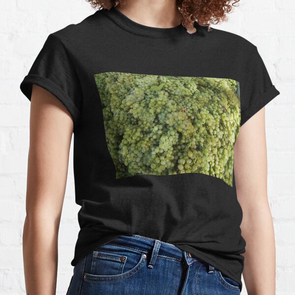 Riesling Grapes at Magpie Springs by Avril Thomas Classic T-Shirt