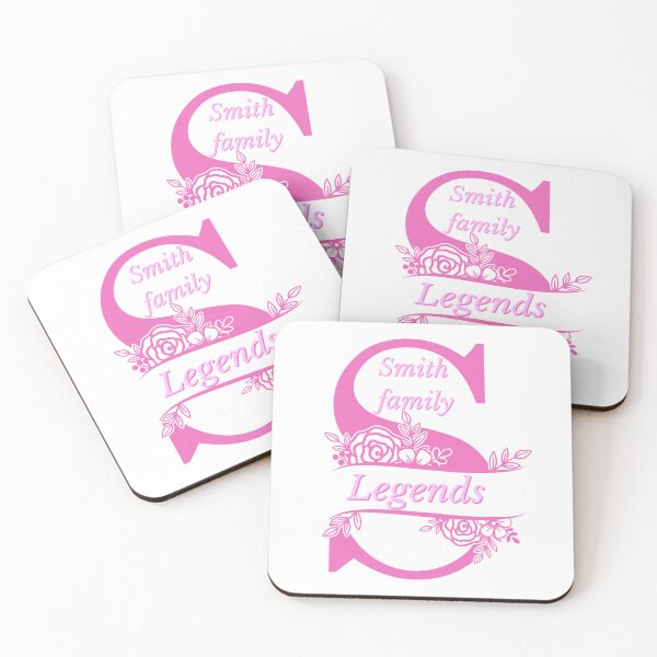 Aperçu de l'œuvre Le t-shirt Smith Family Monogram Sticker Sign affiche les caractéristiques de la famille fière en rose foncé créée et vendue par Faelee.