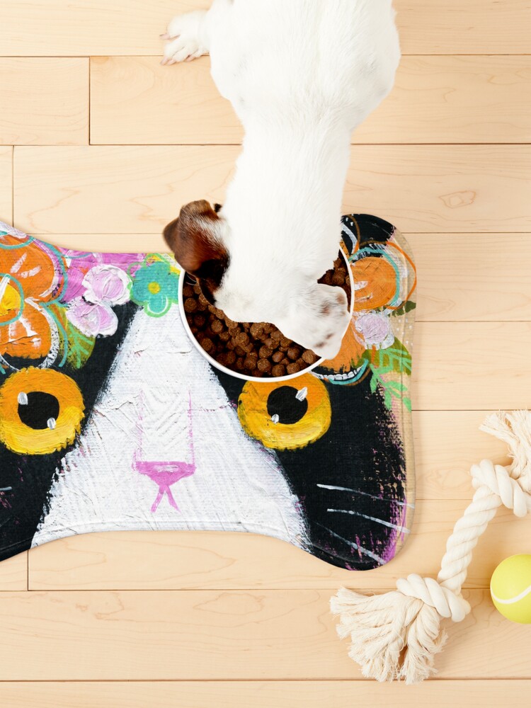 Alternate view of Kitty's Flower Crown Pet Mat