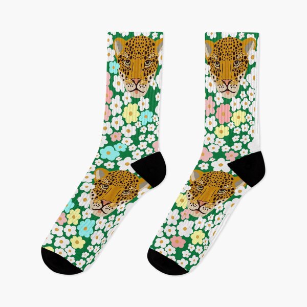 Artikelvorschau, Leopards in a Flower Field Pattern entworfen und verkauft von taika tori.