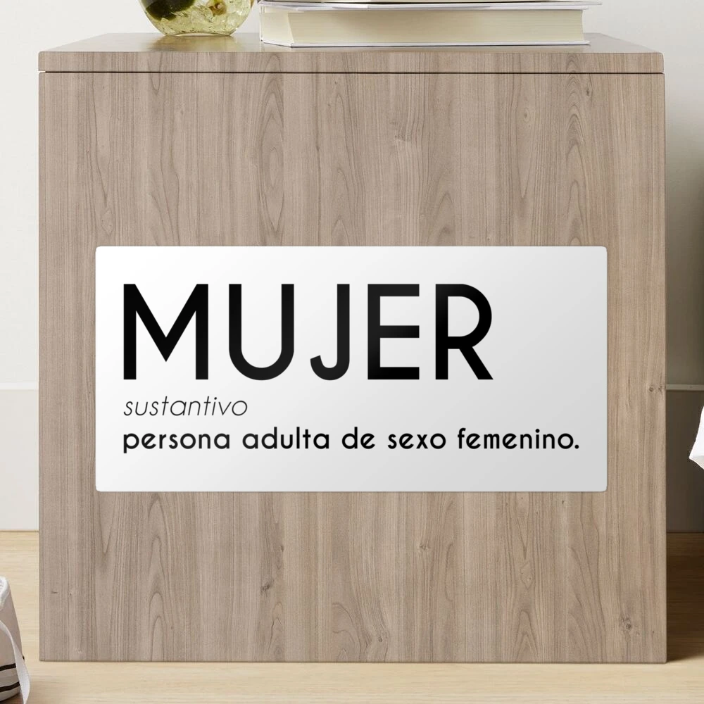 Mujer - Persona Adulta de Sexo Femenino - Adult Human Female in Spanish