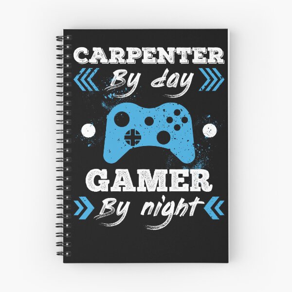 Artikelvorschau, Carpenter By Day Gamer By Night für den besten Zimmermann entworfen und verkauft von SVPOD.