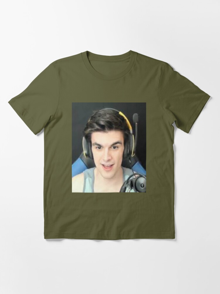 Pixelated Roblox Avatar  Gamer's Dream T-Shirt Essential T-Shirt