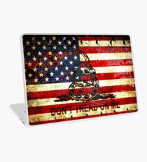 American Flag And Viper On Rusted Metal Door - Don't Tread On Me Laptop Skin