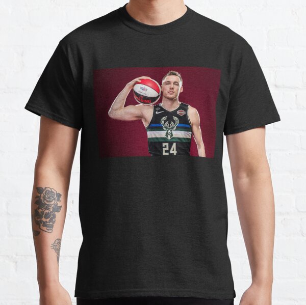 Pat Connaughton Dunk Over Christian Yelich - Nba - T-Shirt