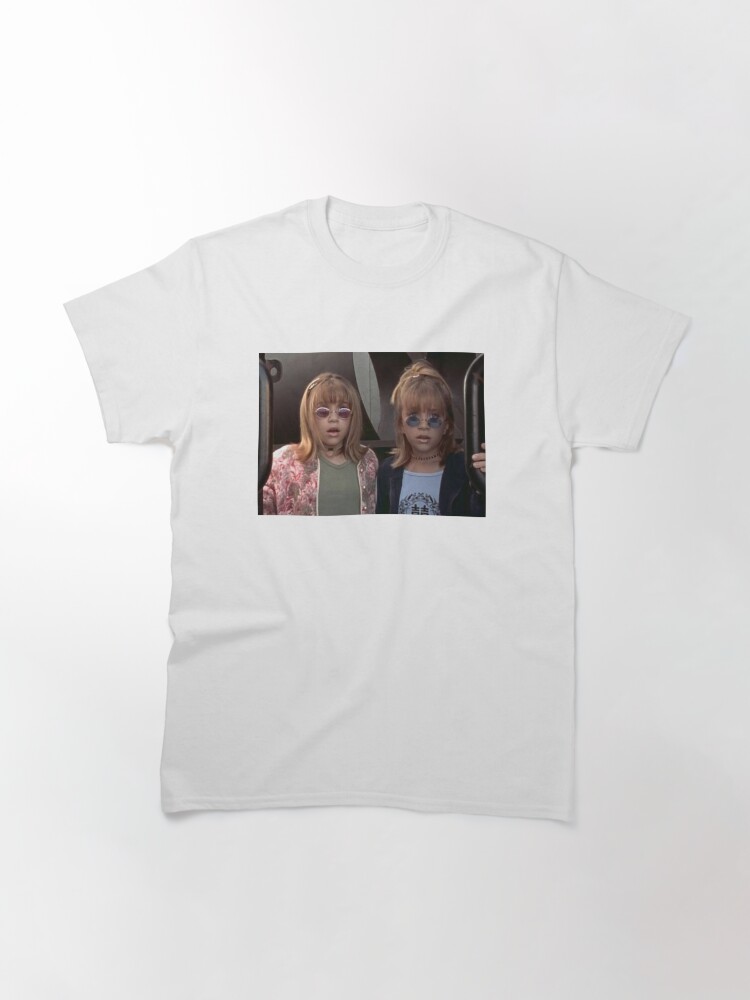 mary kate and ashley olsen t shirt