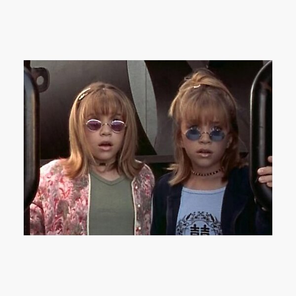 Mary-Kate and Ashley Olsen Photographic Print
