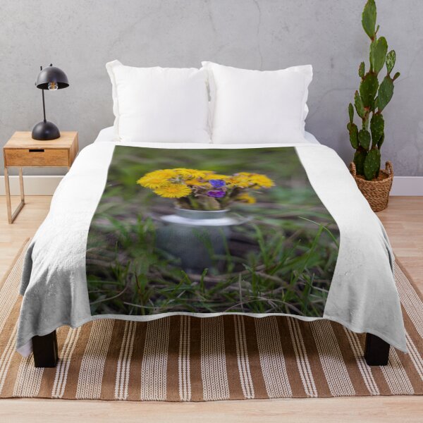 Item preview, dandelions designed and sold by Edward Nekrasov.