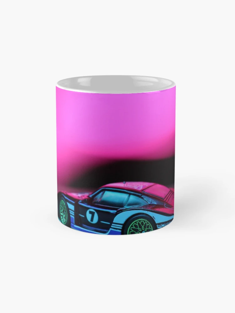 Aperçu 4 sur 6. Mug à café avec l'œuvre Porsche 935 de nuit créée et vendue par mattmangrease.