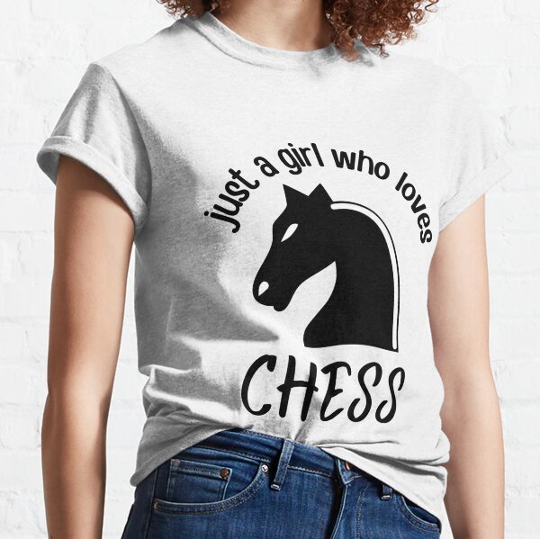 just a girl who loves chess Classic T-Shirt