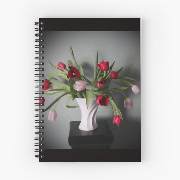 Artikelvorschau, Tulpen Schatten entworfen und verkauft von Rosemary Sobiera.