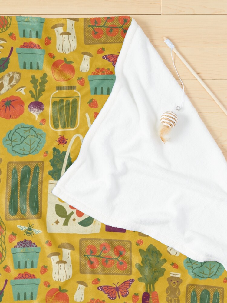 Alternate view of Farmers Market Pet Blanket