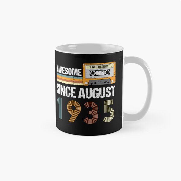 Artikelvorschau, Awesome Since August 1935 | Made In 1935 | August Birthday Quotes entworfen und verkauft von AMINE  ★★★★★.