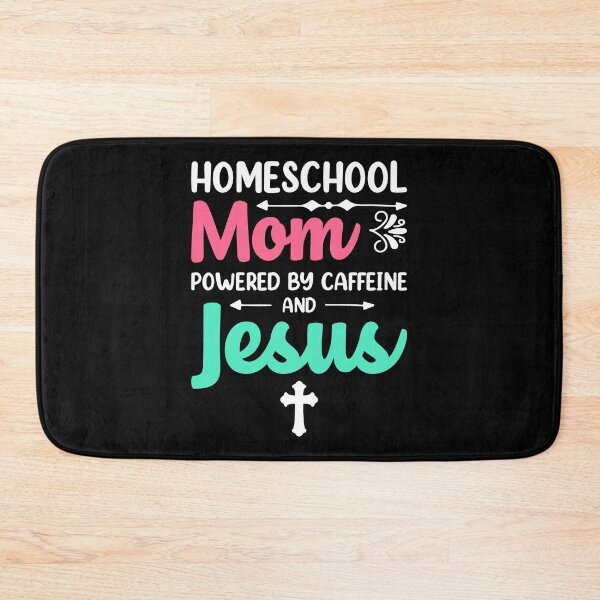 Artikelvorschau, Homeschool Mom Powered By Caffeine And Jesus Quarantine Mom entworfen und verkauft von haselshirt.