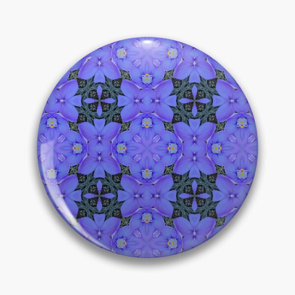 Aperçu de l'œuvre Syringodea Longituba 1.5 - Black and Blue Celtic Cross Floral Pattern créée et vendue par FRLF.