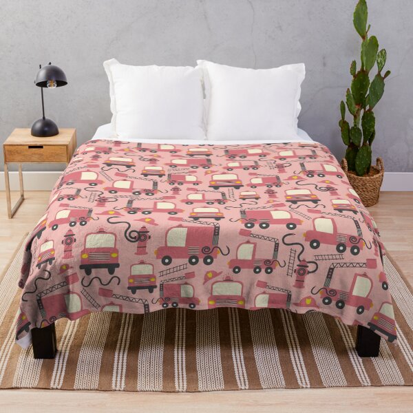 Artikelvorschau, Firetrucks On Pink entworfen und verkauft von SamAnnDesigns.