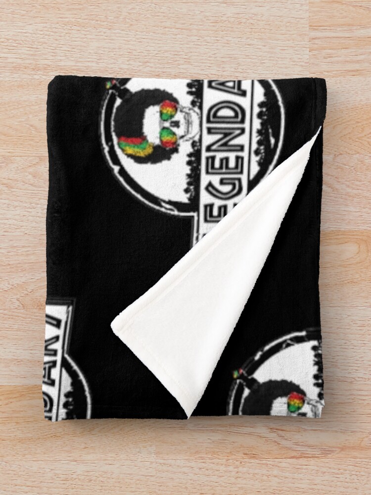 Imagen 3 de 6, Manta con la obra Legendary Black Pride Afro Jurassic Skeleton Pride Juneteenth 2022 Fathers Day Gift African American, diseñada y vendida por InPrintedWord.