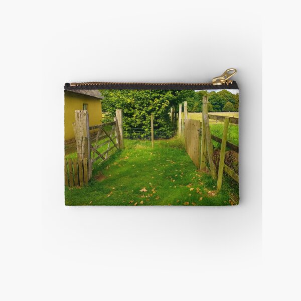 Item preview, #232 |☼| Fences Aplenty (Elsham Hall, Gardens & Country Park) designed and sold by Naean H.F. (Nez Man).