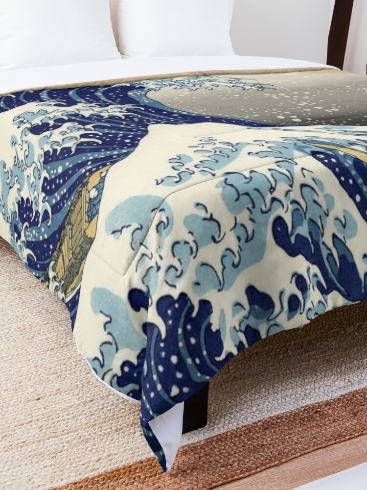 Alternate view of Great Wave Comforter