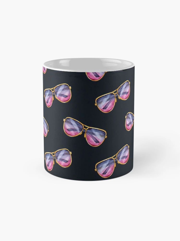 Aperçu 4 sur 6. Mug à café avec l'œuvre Aesthetic Sunglasses Pattern 2 créée et vendue par PatternTale.