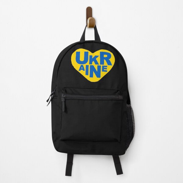 Aperçu de l'œuvre Love Ukraine créée et vendue par MrTsTshirts.