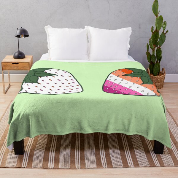 Artikelvorschau, LGBTQ+ Pride Month Strawberries - Lesbian Flag entworfen und verkauft von sophkf-designs.