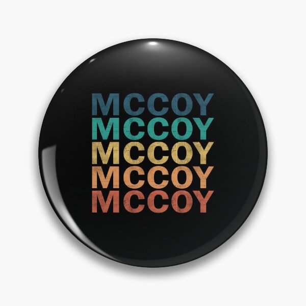Artikelvorschau, Mccoy Name T Shirt - Mccoy Vintage Retro Name Gift Item Tee entworfen und verkauft von celiagomez456.
