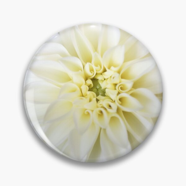Artikelvorschau, Dreamy White Dahlia entworfen und verkauft von hurmerinta.