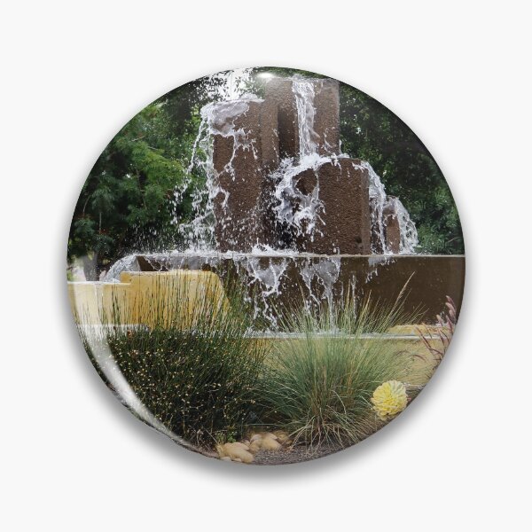 Artikelvorschau, Faithful Fountain entworfen und verkauft von heatherfriedman.