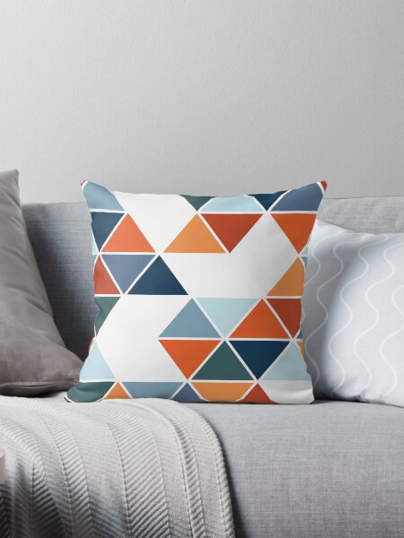 Artikel-Vorschau von Geometrisches Design mit bunten Dreiecken, designt und verkauft von BattaAnastasia.