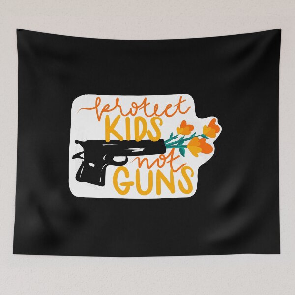 Aperçu de l'œuvre PROTECT KIDS NOT GUNS ,Flowers Gun Violence Prevention Activism Illustration créée et vendue par MarcelleWyman.