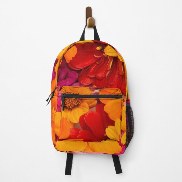 Artikelvorschau, Gorgeous Arrangement of Flowers Spring Floral Cute Pattern entworfen und verkauft von Zee T-Shirt.