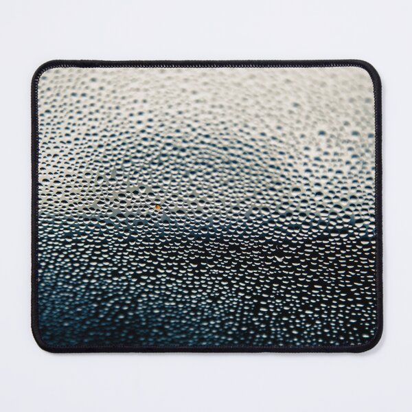 Artikelvorschau, Water drops on glass  entworfen und verkauft von Chris-Thodd.