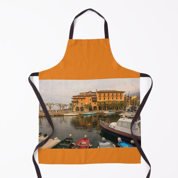 Aperçu de l'œuvre Torri del Benaco Waterfront créée et vendue par jojobob.