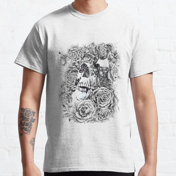 Gothic skull with roses Classic T-Shirt