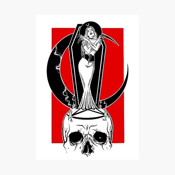 Artikelvorschau, Vampirmädchen, Sexy Vamp, Totenkopfdesign, Gothic-Ästhetik, Goth-Mädchen, Vintage-Hexe, Halloween-T-Shirt, dunkle Kunst, Sexy Mädchen, dunkle Göttinnen-Kunst entworfen und verkauft von SSINAMOON.