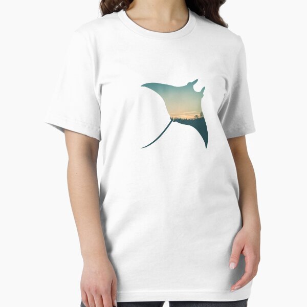 Vista previa del artículo con la obra «Árboles del bosque bajo el cielo en calma Manta Ray | Linda mantarraya», diseñado y vendido por BopleDesigns.