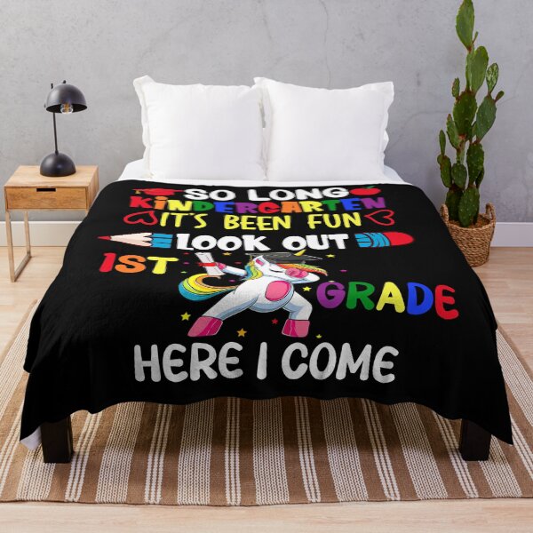 Artikelvorschau, So Long Kindergarten 1st Here I Come T-Shirt lustiges Kindergarten Absolvent Einhorn entworfen und verkauft von PrintifyStyle.