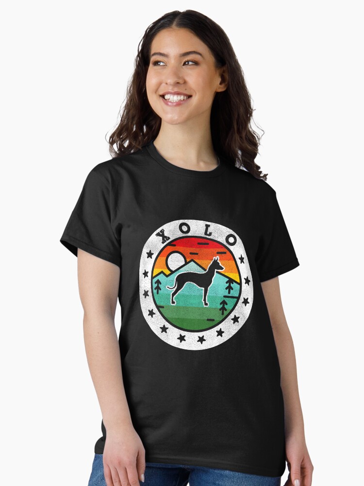 Imagen 2 de 7, Camiseta clásica con la obra Xoloitzcuintli Xolo Summer Vintage, diseñada y vendida por rafaeltto.