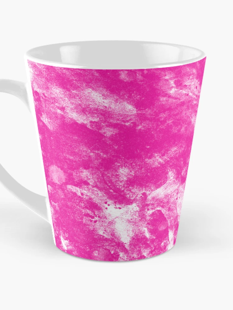 Aperçu 3 sur 4. Mug à café avec l'œuvre Solid Color Abstract Pantone® Rouge Rhodamine C créée et vendue par Single Color Studio.