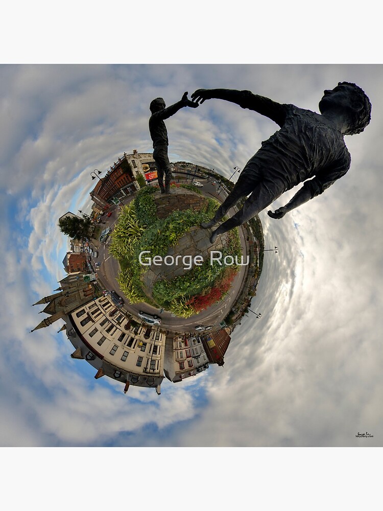 Hands Across the Divide, Derry by VeryIreland