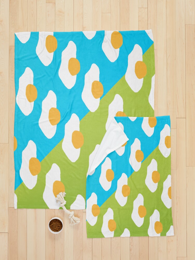 Alternate view of Eggsellent (blue + green) Pet Blanket